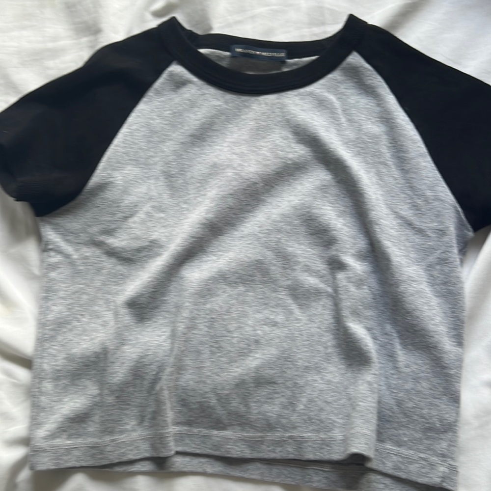Brandy Melville tee